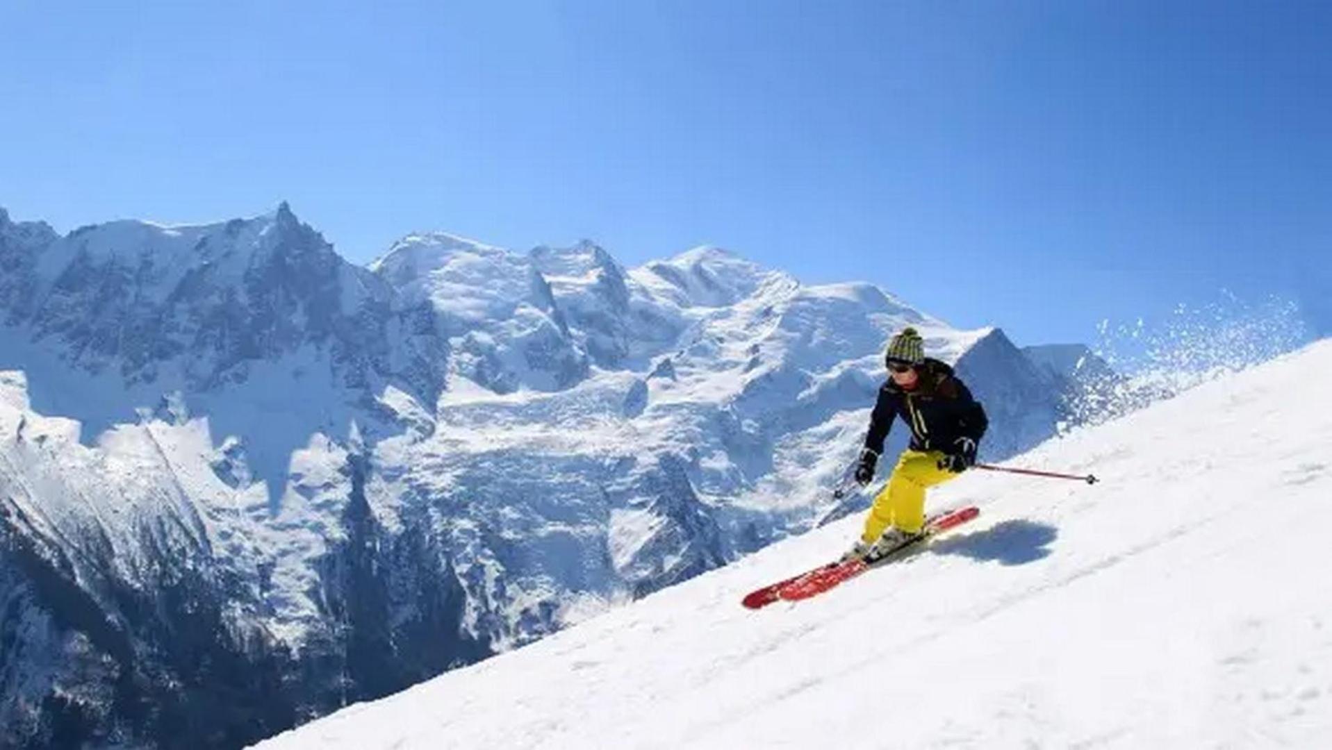 Apartment Au Bon Coin - Luxury Chamonix Hidden Haven, Mont Blanc View, Hot Tub And Garden Exterior photo