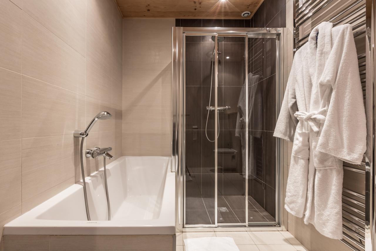 Apartment Au Bon Coin - Luxury Chamonix Hidden Haven, Mont Blanc View, Hot Tub And Garden Exterior photo
